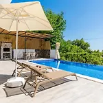 Islamlar Village 2 Bedroom Villa *